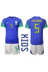 Fotbalové Dres Brazílie Casemiro #5 Dětské Venkovní Oblečení MS 2022 Krátký Rukáv (+ trenýrky)